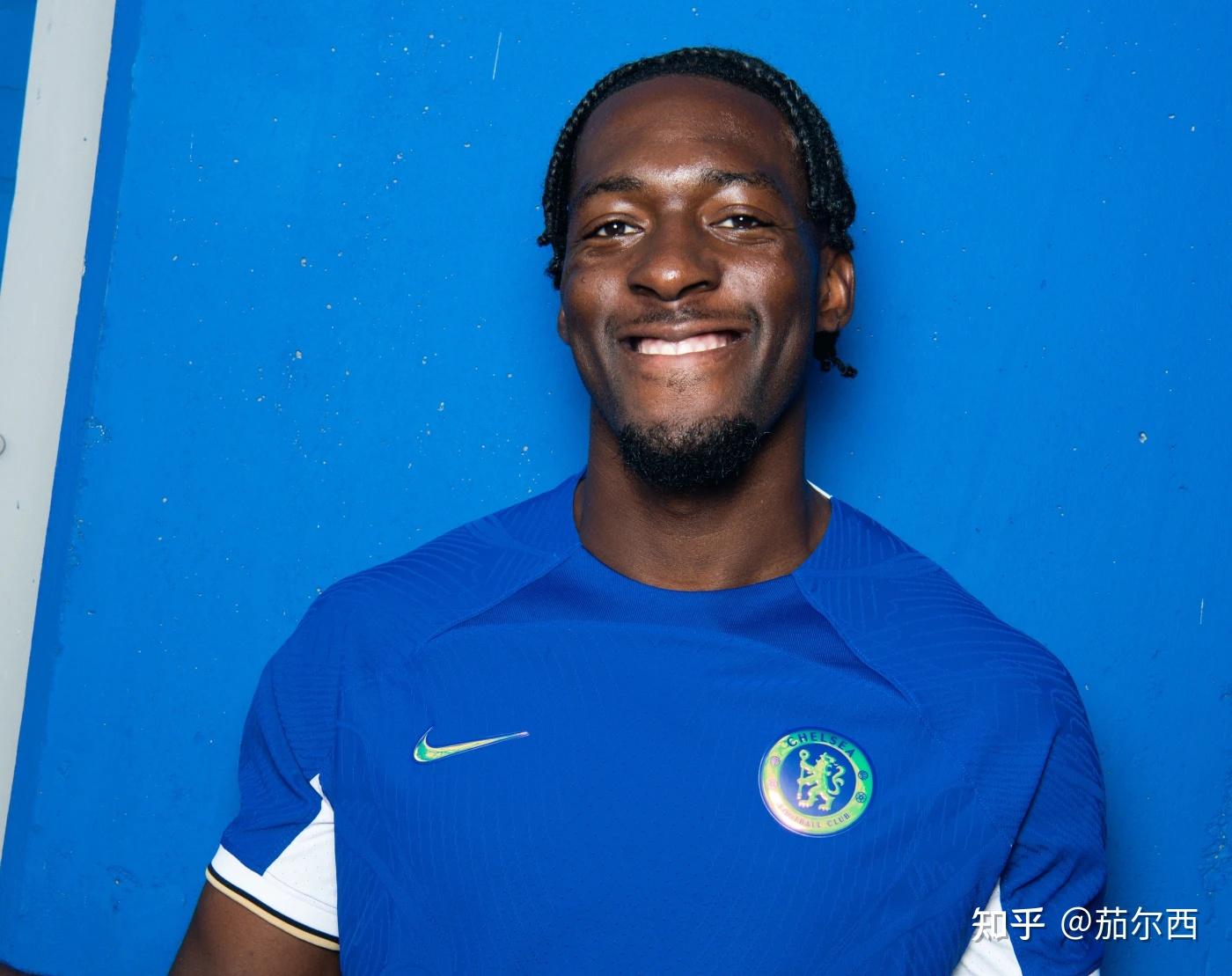 包含切尔西扳平良机备战CBA季后赛辽宁本钢复出首秀备战法甲，连对手都承认：莎拉波娃与80激战西班牙队分钟的词条