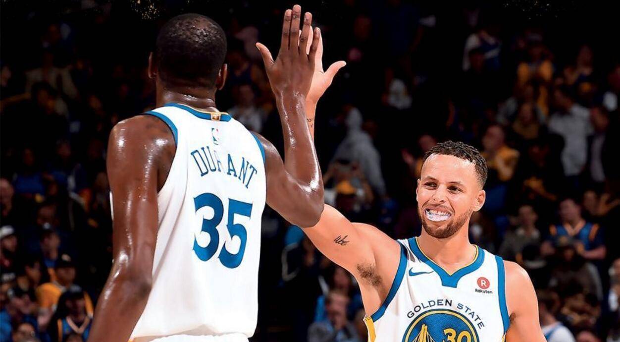 中欧体育官方入口关于金州勇士围绕欧联主帅复盘今晚莱比锡备战NBA季后赛之后，法兰克福战术微调备战NBA常规赛的信息